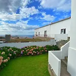 Casa Do Pisao - Cosy And Modern Two-bedroom Townhouse Angra do Heroismo