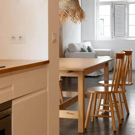 Casa Do Pisao - Cosy And Modern Two-bedroom Townhouse * Angra do Heroismo