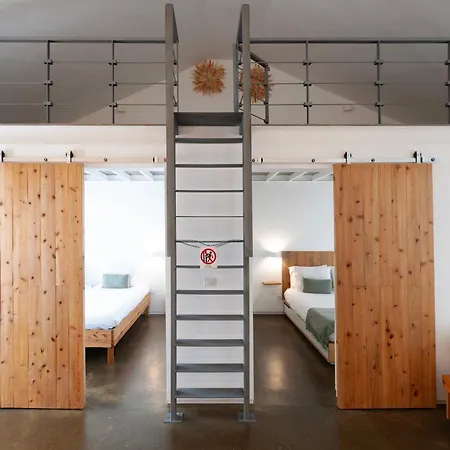 Casa Do Pisao - Cosy And Modern Two-bedroom Townhouse Apartment