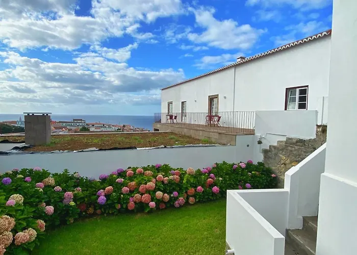 Casa Do Pisao - Cosy And Modern Two-bedroom Townhouse Angra do Heroísmo